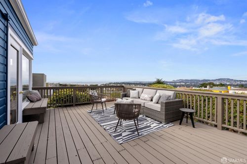 245 Skyline Dr, Daly City, CA, 94015-4538 | Card Image
