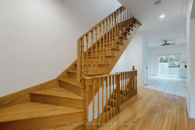 132 John St, House attached with 3 bedrooms, 4 bathrooms and null parking in Oakville ON | Image 8