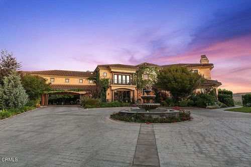 13784 Pacific Breeze Dr, Santa Rosa Valley, CA, 93012-8954 | Card Image