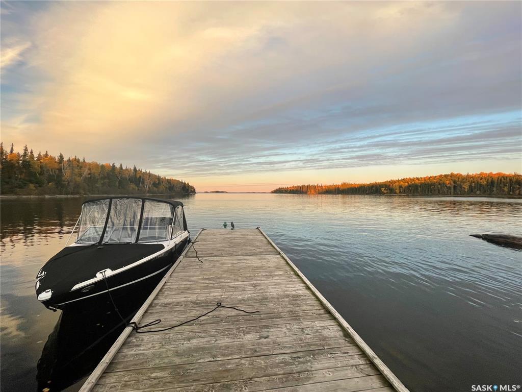 Land in Lac La Ronge Provincial Park 4