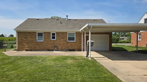 806 Oakland Pl Ne, Austin, MN, 55912-4180 | Card Image