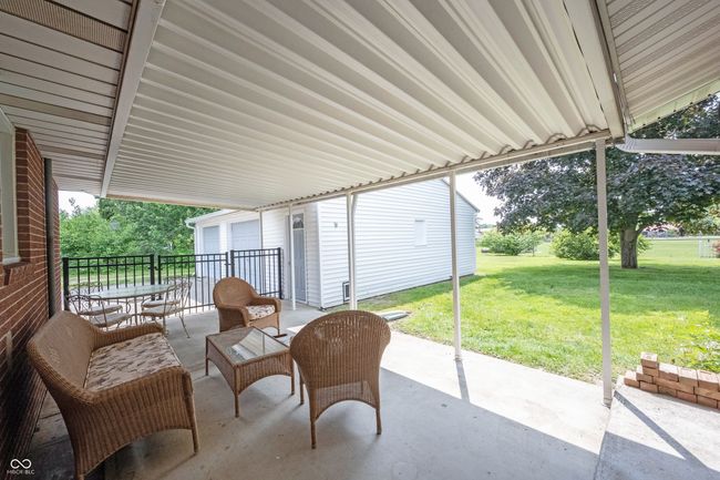 9461 N County Road 800 W, House other with 3 bedrooms, 2 bathrooms and null parking in Middletown IN | Image 49