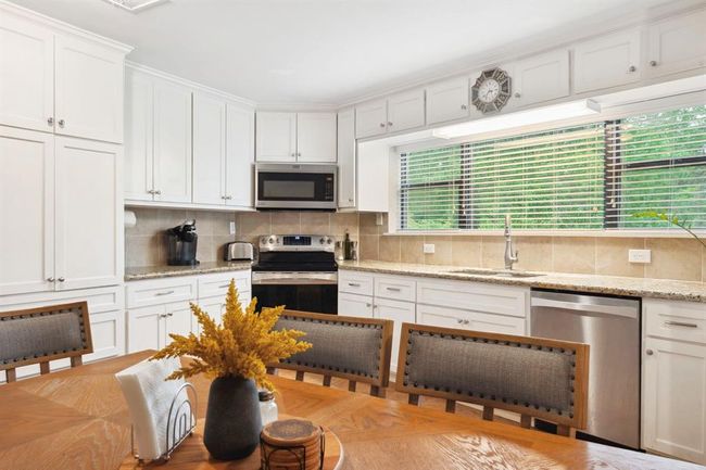 19803 Belle Way Dr, House other with 3 bedrooms, 2 bathrooms and 4 parking in Humble TX | Image 13