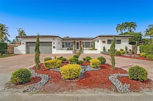 3101 Ne 164th St, North Miami Beach, FL, 33160-4115 | Card Image