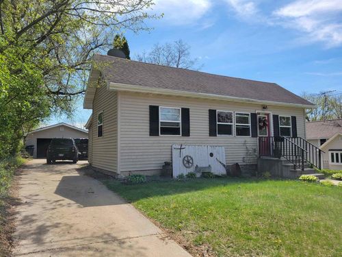 1306 Sharon St, Janesville, WI, 53545-4931 | Card Image
