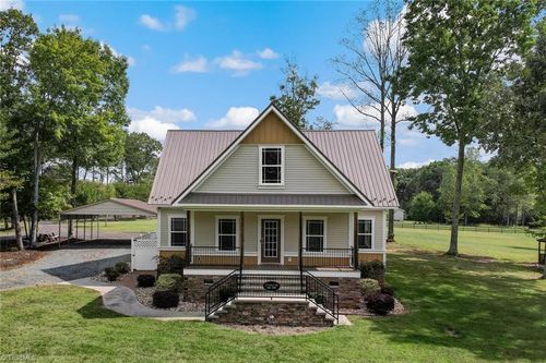 2134 Snead Rd, Stoneville, NC, 27048-8293 | Card Image