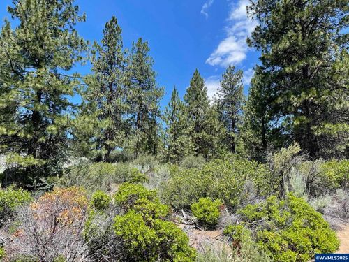 KNA 25 Legget Dr, Chiloquin, OR, 97624 | Card Image