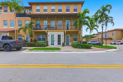 10501-14776 Sw 10th St, Pembroke Pines, FL, 33027-6517 | Card Image