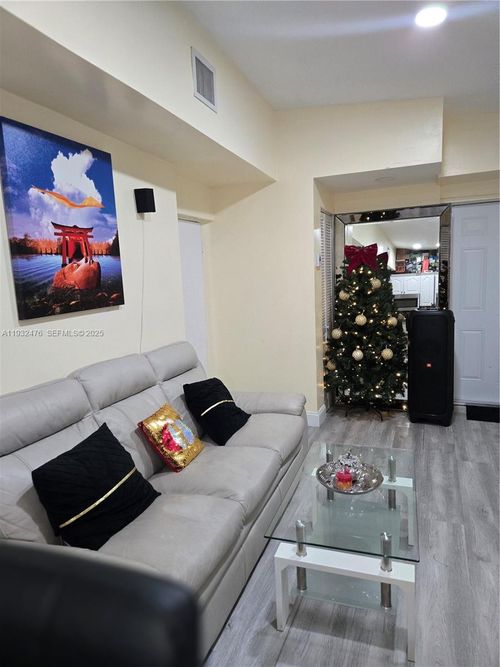 6108 Sw 39th St, Miramar, FL, 33023-5106 | Card Image