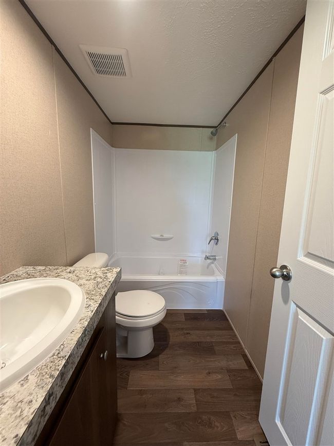 42 Beech St, House other with 4 bedrooms, 2 bathrooms and null parking in Smiths Grove KY | Image 40