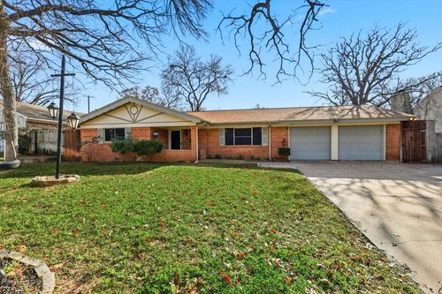 1809 Toplea Dr, Euless, TX, 76040-4012 | Card Image