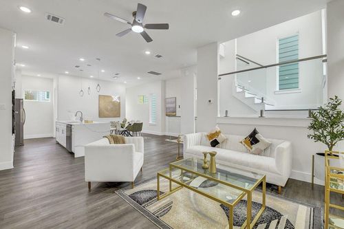 6713 Saint Augustine St, Houston, TX, 77021-4834 | Card Image