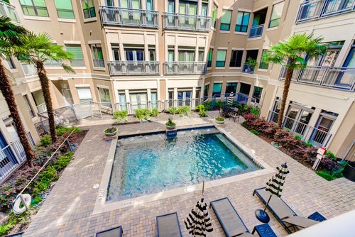 2219-1901 Post Oak Blvd, Houston, TX, 77056-3930 | Card Image