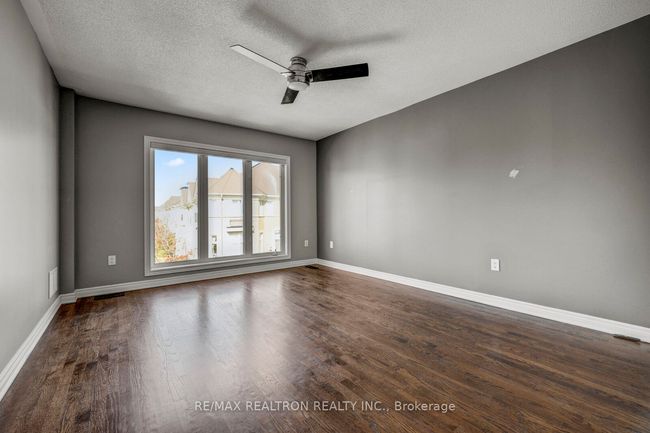 136 Vittorio De Luca Dr, House attached with 4 bedrooms, 3 bathrooms and 1 parking in Vaughan ON | Image 12