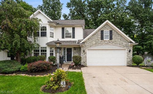 15826 Falmouth Oval, Middleburg Heights, OH, 44130-2517 | Card Image