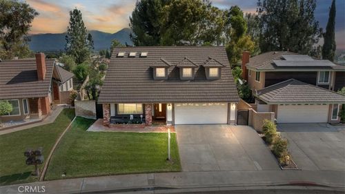 19 Black Oak Dr, Phillips Ranch, CA, 91766-4745 | Card Image