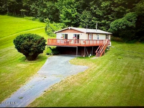 177 Myers Rd, Howes Cave, NY, 12092-2109 | Card Image