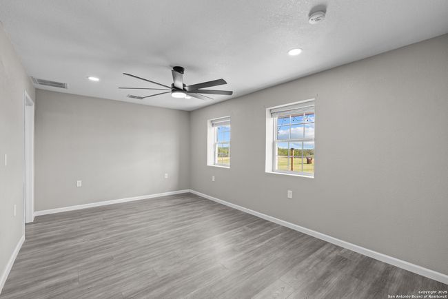 3041 Fm 3335, House other with 5 bedrooms, 3 bathrooms and null parking in Stockdale TX | Image 29