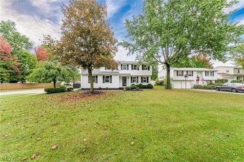 22268 Jonathan Drive, Strongsville, OH, 44149 | Card Image