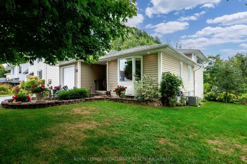 605 Arthur St, Gananoque, ON, K7G3C5 | Card Image