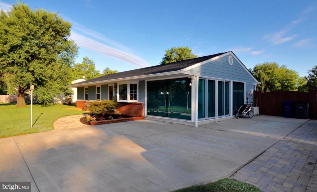 Norwood Dr, Alexandria, VA 22309