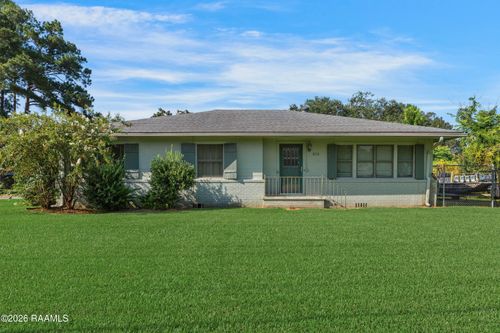 614 Loreauville Rd, New Iberia, LA, 70563-1942 | Card Image