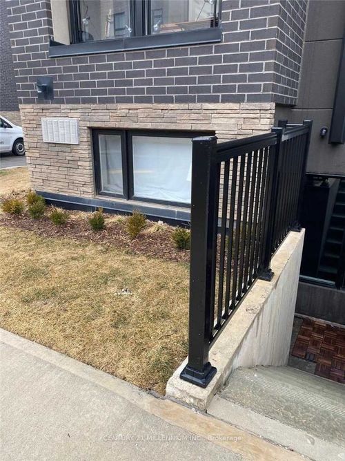 701-1131 Cooke Blvd, Burlington, ON, L7T0C3 | Card Image