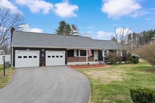 12 Colonial Cir, Hampton, NH, 03842-1113 | Card Image