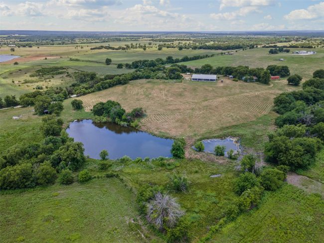 873 Hcr 1106, House other with 4 bedrooms, 3 bathrooms and null parking in Blum TX | Image 40