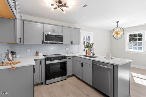 1117 Savannah Dr, Raleigh, NC, 27610-5725 | Card Image