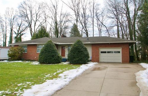 2388 Banbury Road, Akron, OH, 44333 | Card Image