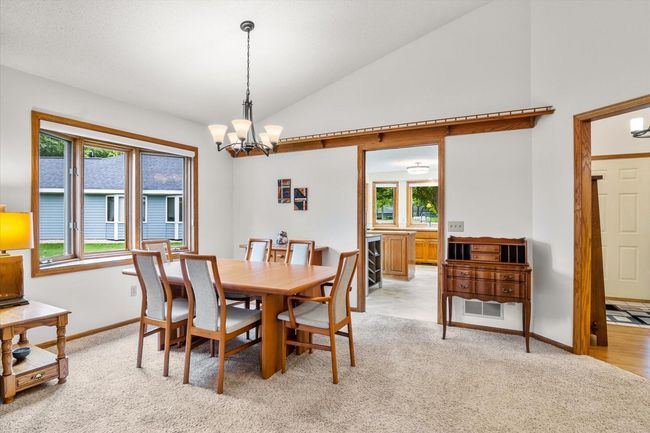 1134 Lois Ct, Townhouse with 2 bedrooms, 2 bathrooms and null parking in Shoreview MN | Image 9