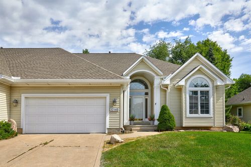 13165 Pinecrest Ln, Clive, IA, 50325-8749 | Card Image