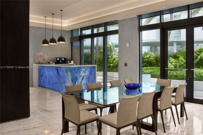 APT-1704 - 50 S Pointe Dr, Condo with 2 bedrooms, 3 bathrooms and null parking in Miami Beach FL | Image 22