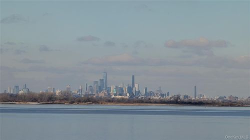 apt-c2-138 Beach Channel Dr, Rockaway Park, NY, 11694-1200 | Card Image