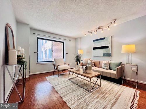 110-2111 Wisconsin Ave Nw, WASHINGTON, DC, 20007-2200 | Card Image