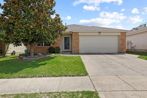 1323 Pheasant Dr, Sherman, TX, 75092-4234 | Card Image