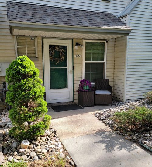 427 Stonebridge Blvd, NEW CASTLE, DE, 19720-6752 | Card Image