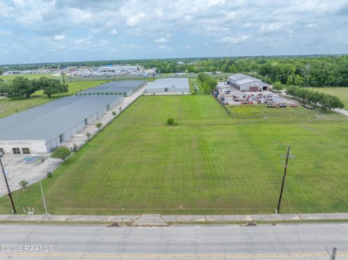 2124 W Willow St, Scott, LA, 70583-5301 | Card Image