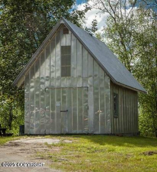 Garage Shop | Image 13