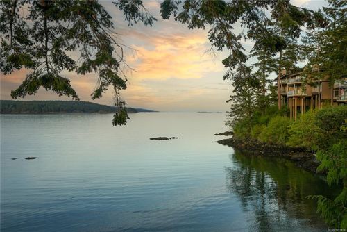 16-2330 Harbour Rd, Sidney, BC, V8L2P8 | Card Image