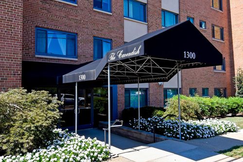 204-1300 S Arlington Ridge Rd, ARLINGTON, VA, 22202-1963 | Card Image