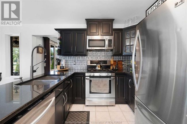 225 Golfview Dr, House other with 5 bedrooms, 4 bathrooms and null parking in Amherstburg ON | Image 27