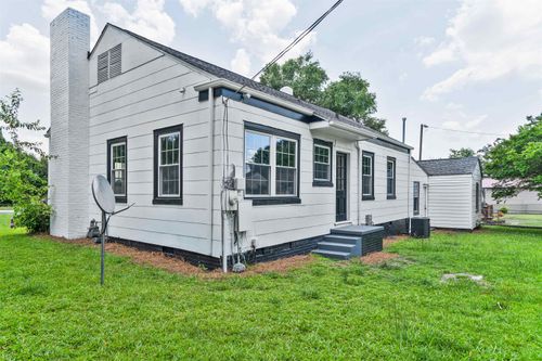 111 Franklin Ave, spartanburg, SC, 29301-6557 | Card Image