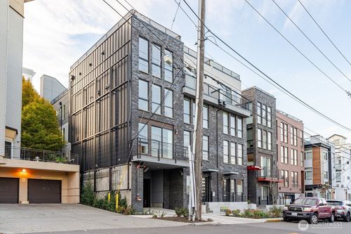 a-1709 20th Ave, Seattle, WA, 98122-2807 | Card Image