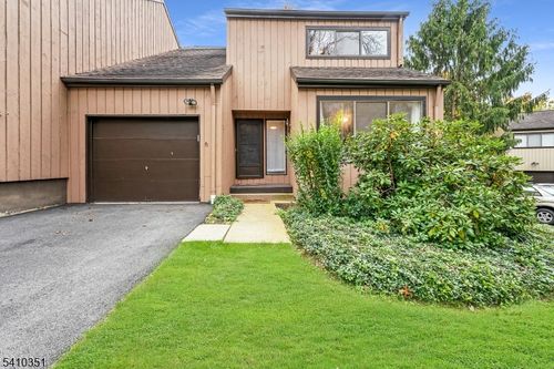 6 Sycamore Ln, Morristown, NJ, 07960-6767 | Card Image