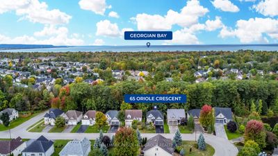 65 Oriole Cres, House other with 2 bedrooms, 3 bathrooms and 6 parking in Wasaga Beach ON | Image 2