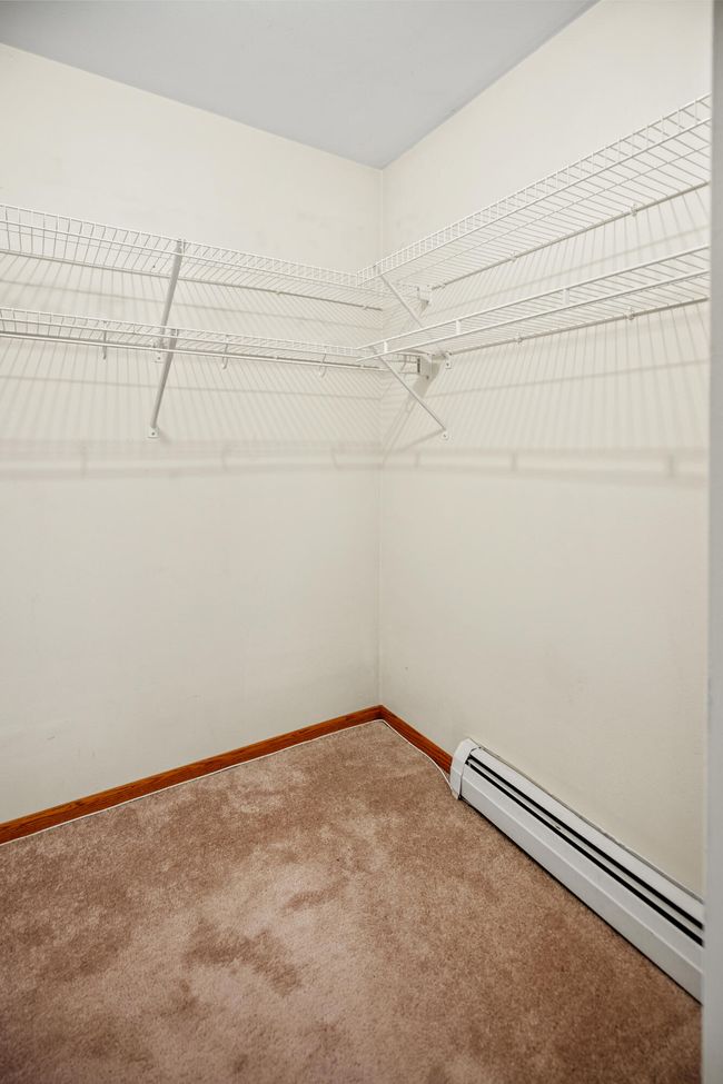 4050 W Rivers Edge Cir, Condo with 2 bedrooms, 1 bathrooms and null parking in Brown Deer WI | Image 29