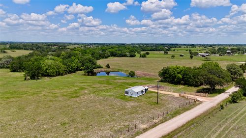 1070 Muehr Rd, Weimar, TX, 78962-4415 | Card Image