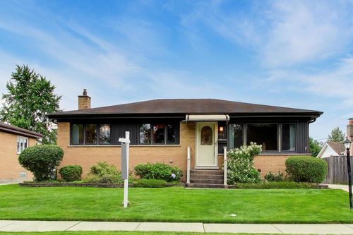 309 Wisconsin Dr, Des Plaines, IL, 60016-2046 | Card Image